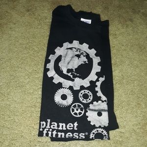 GILDAN  heavy cotton plannet fitness teeshirt